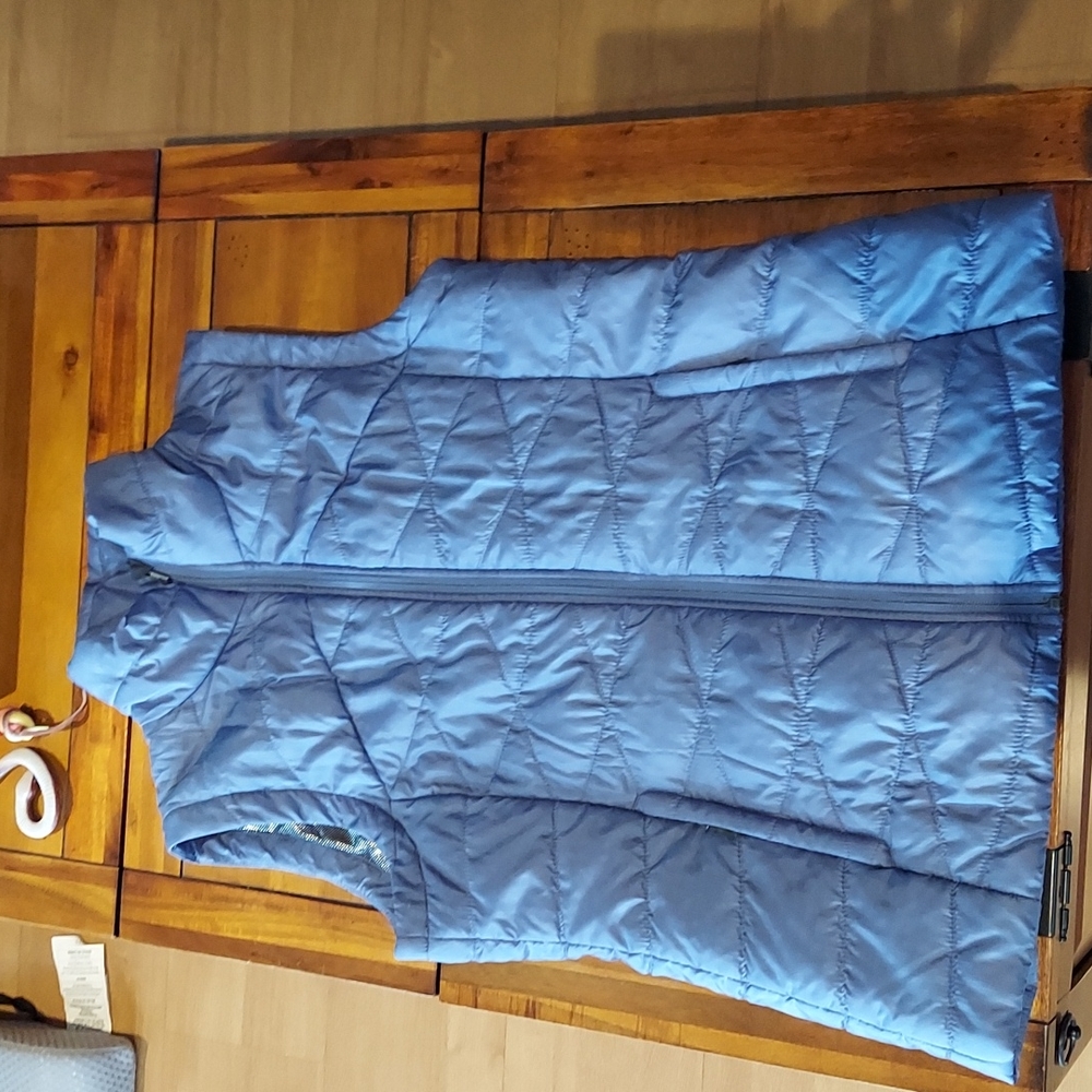 Columbia Omni Vest